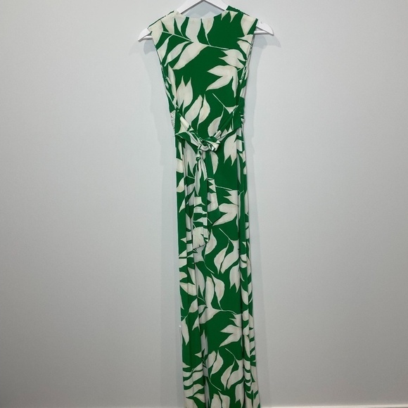 Eliza J Twist Front Leaf Pattern Sleeveless Maxi Dress - Picture 10 of 10